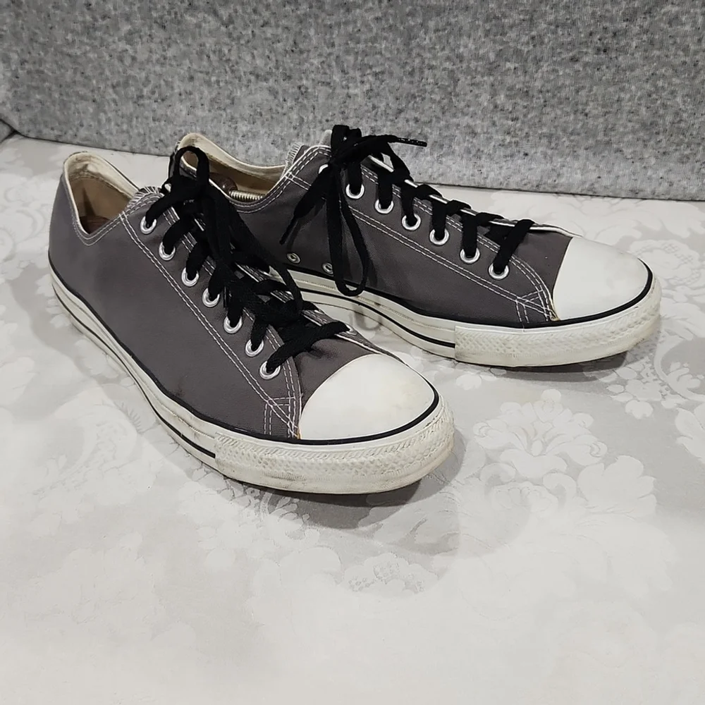 Chuck Taylor All Star Canvas Low, Size 13, Gray,EUC
